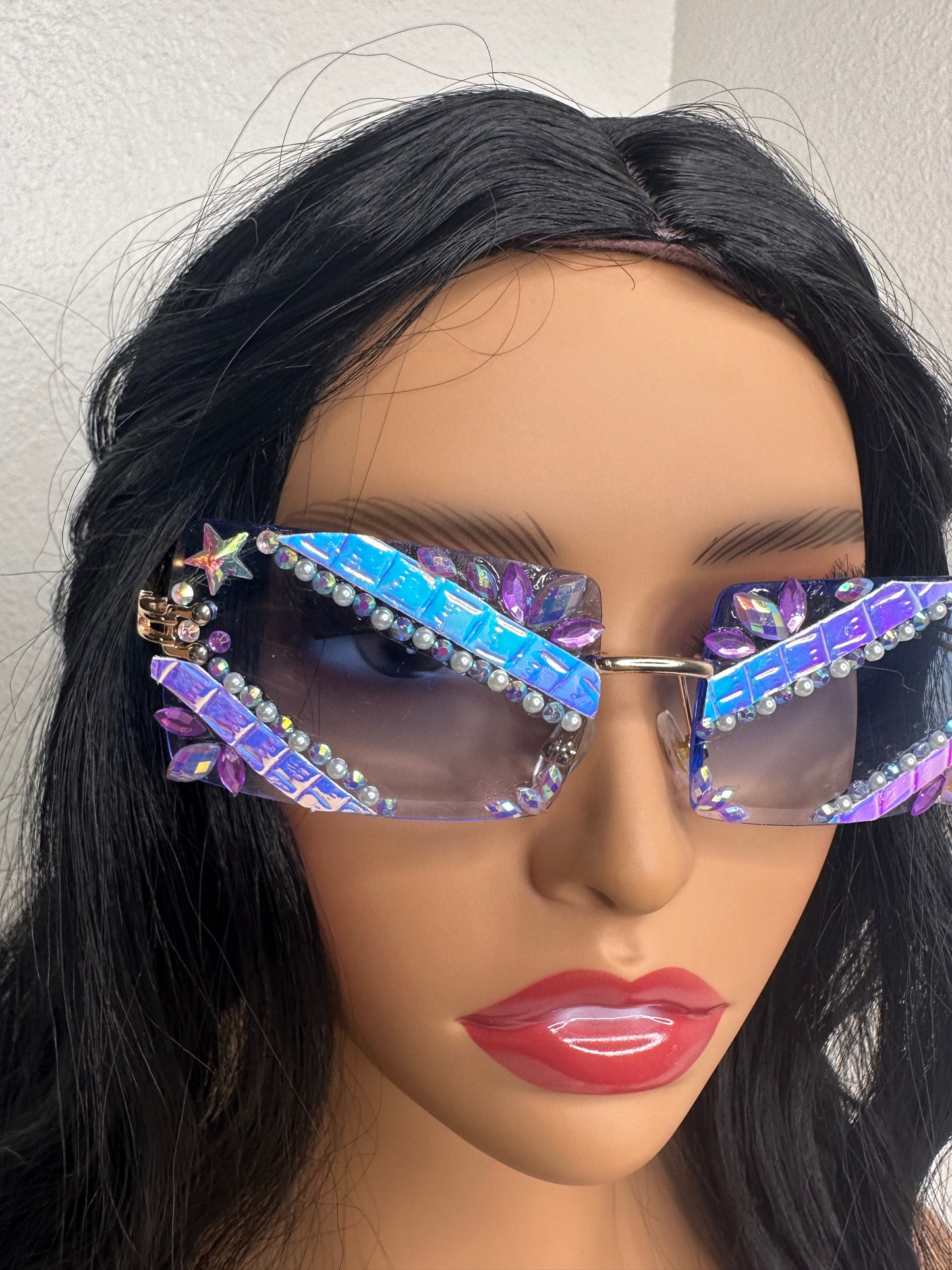 Iridescent sunnies